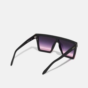 Quay hindsight sunglasses